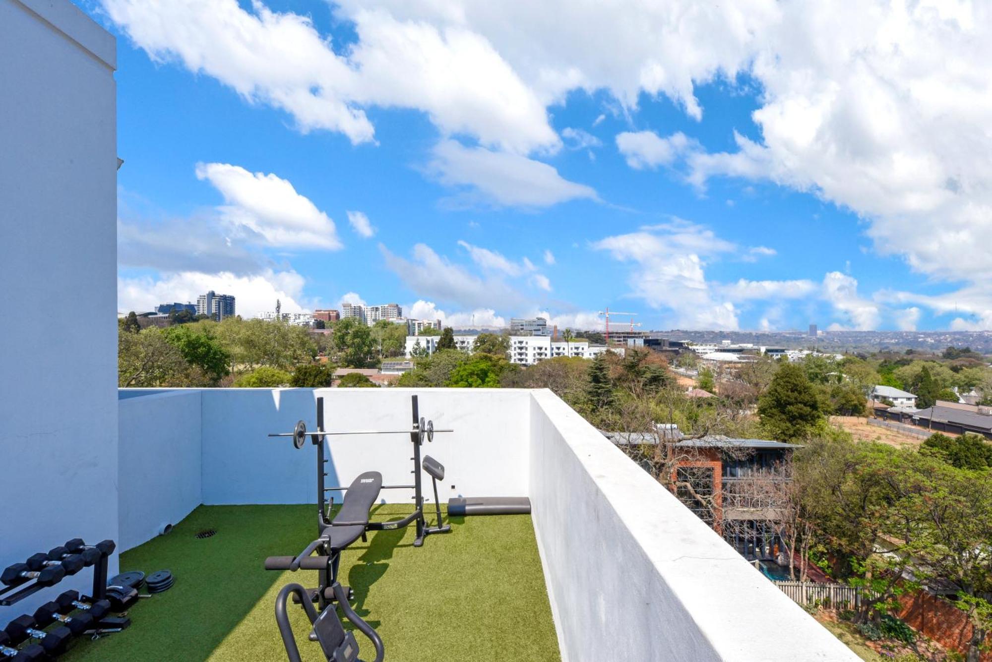 The Monroe Luxury Apartments Γιοχάνεσμπουργκ Εξωτερικό φωτογραφία